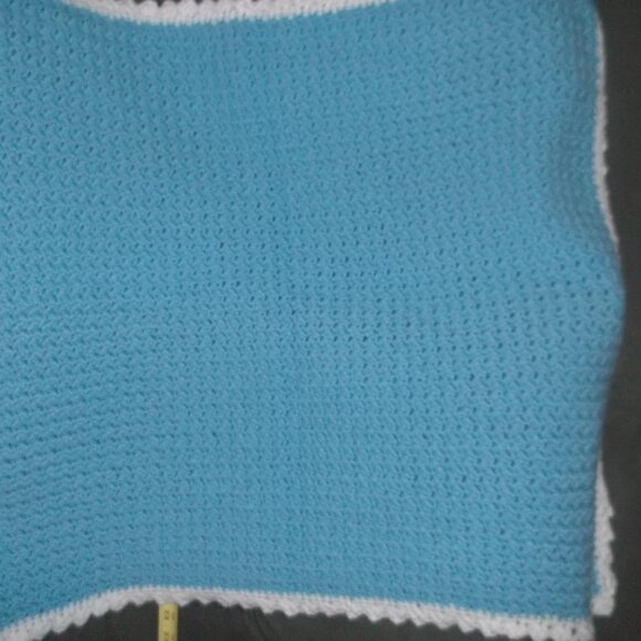 BABY BLANKET HANDMADE, CROCHET NEW, NEVER USED - Picture 3 of 6